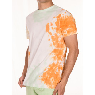 tie and dye t-shirt